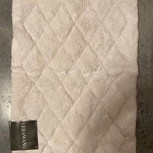 White bath rug